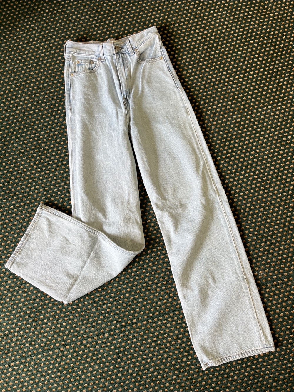 Light Wash Straight Leg Women's Jeans - Levi’s High Loose